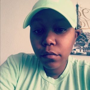 Meet your Posher, Satinique